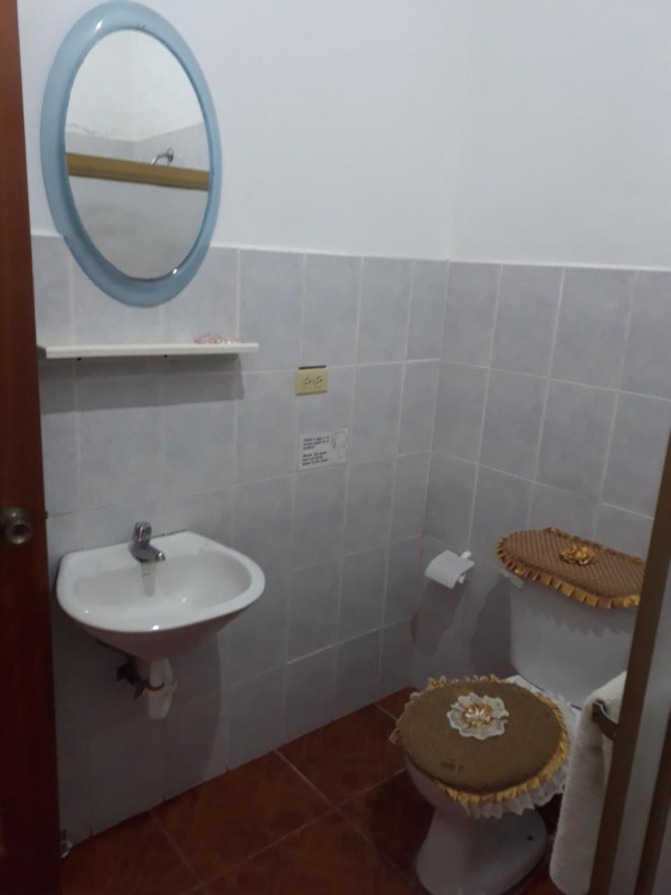 Hospedaje Mother Fanny Puerto Villamil Exterior foto