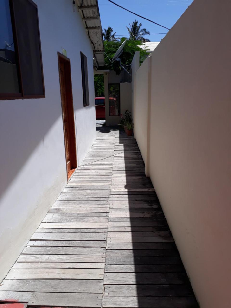 Hospedaje Mother Fanny Puerto Villamil Exterior foto